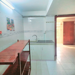 CĂN HỘ 20M2, 2,8TR, THANG MÁY, TRUNG TÂM Q10