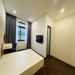 NHÀ MỚI 100% FULL NỘI THẤT GẦN VSIP 1. 1T2L 3PN 4WC, LÀM VP CTY, Ở GĐ 