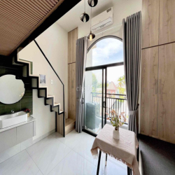 CHO THUÊ DUPLEX BAN CÔNG MÁY GIẶT RIÊNG – FULL NỘI THẤT SIÊU XỊN Q7