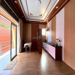 CHO THUÊ CĂN HỘ 1 PHÒNG NGỦ FULL NỘI THẤT CÓ BAN CÔNG Đ. HÙNG VƯƠNG