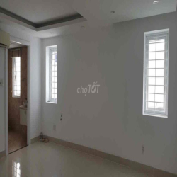 Cho thuê Biệt Thự dt 10x20 , Hầm trệt lửng . Giá 25tr/tháng