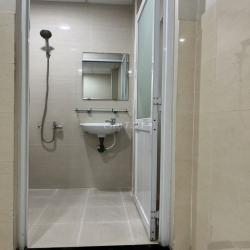 🔥 PHÒNG 3TR8 NGAY ĐỐI DIỆN Gigamall – CÓ BẾP – WC RIÊNG – THANG MÁY