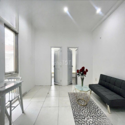 Chung cư mini 2 phòng ngủ rộng gần Quận 1