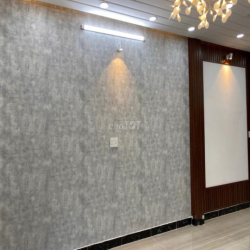 Cần cho thuê nhà mới HXH 958/3A Lạc Long Quân P.8 Q.Tân Bình