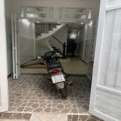 Nhà-NC-2PN-2WC-Gia-15Tr-TL-Tran Đình Xu. Quận 1