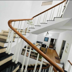 CHO THUÊ NHÀ KHU VIP CÓ CÔNG VIÊN TRƯỚC CỬA ĐƯỜNG NGUYỄN TRỌNG TUYỂN