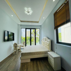 Cho thuê biệt thự 7x18m 3L4PN gần Đỗ Xuân Hợp, Cầu Năm Lý
