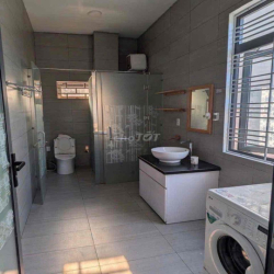 CHO THUÊ NHÀ ĐẸP FULL NT GẦN SÔNG KHU CHƯƠNG DƯƠNG