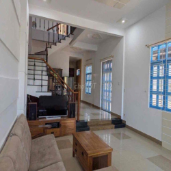 CHO THUÊ NHÀ ĐẸP FULL NT GẦN SÔNG KHU CHƯƠNG DƯƠNG