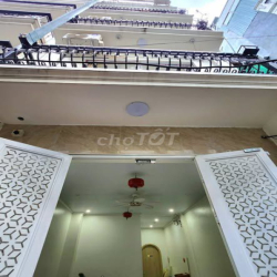 Phòng studio Hoàng Mai có thang máy, full nội thất