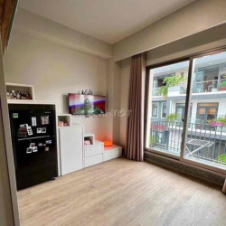 sang nhượng phòng trọ ban công rộng rãi ở q7 gần tdt rmit ufm q4q8