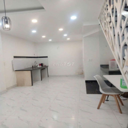 Cần cho thuê nhà P TTN Q12.DT 4*16 .1 trệt 1 lửng 2 PN 2WS.Hẻm xe hơi