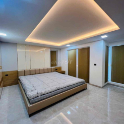 Biệt thự biên 7.8x15m  full nội thất giá 30tr/ tháng LH Hương