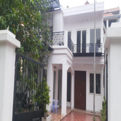 Cho thuê nhà ở duc nội đông anh,nhà mới làm đầy đủ nội thất 