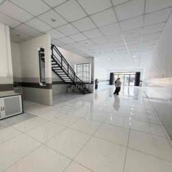 Nhà trục chính KDC Nam Long - Thuận tiện kinh doanh
