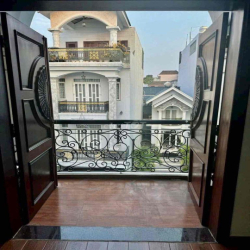 Cho Thuê Nhà 5*15m 2Lầu 4PN.4WC Phạm Văn Chiêu 14tr