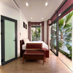 Căn Hộ Balcony Cây Xanh Thang Máy Hồ Bơi Phòng Gym Gần Chợ Bến Thành