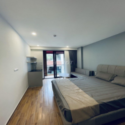 Cho thuê Căn hộ ở Ngọc lâm, gần cầu Chương Dương full đồ giá 5.5tr