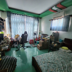 Cho thuê nhà văn cao, 4 tầng, 4 x 18m( DTSD: 288m2), hẻm xe hơi