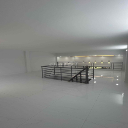 Sân nhà rộng thoáng, nhà đường TL824 giáp Hóc Môn