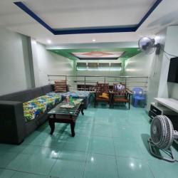 Cho thuê nhà văn cao, 4 tầng, 4 x 18m( DTSD: 288m2), hẻm xe hơi