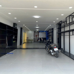 Cho thuê nhà góc 2MT 339B Lê Văn Sỹ gần ngã tư Trần Quang Diệu P14 Q3