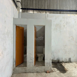 Kho xưởng bãi 335 m² kho xây dựng 250m² có điện 3 pha, khu vực Lê Bình