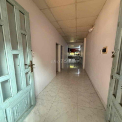 🟣🟣🟣🟣 NHÀ CẤP 4 SÂN RỘNG PHẠM HỮU LẦU Ở LIỀN 🟣🟣🟣🟣