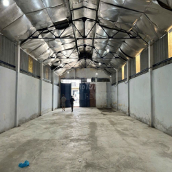 Kho xưởng bãi 335 m² kho xây dựng 250m² có điện 3 pha, khu vực Lê Bình