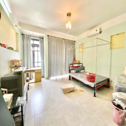 cho thuê nhà 4 tầng ngay trung tâm quận 7