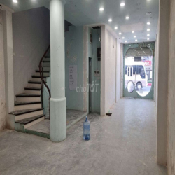 Nhà mặt phố Cầu giấy 80m2 x 4tầng