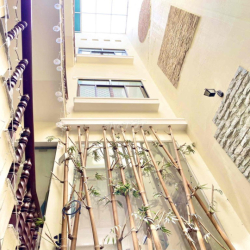 cho thuê nhà 4 tầng ngay trung tâm quận 7