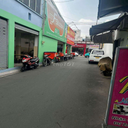 SANG TIỆM NAIL MT PHAN HUY ÍCH - TÂN BÌNH