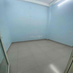 nhà đường 8 trường Thợ hẻm ô tô 3PN 2WC giá 11tr/th
