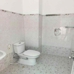 Nhà Góc hẻm nở hậu Lê Thị Bạch Cát