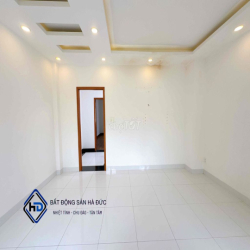 Nhà 2 lầu 5x18 khu an ninh gần UBND Quận 12