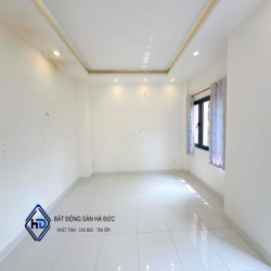 Nhà 2 lầu 5x18 khu an ninh gần UBND Quận 12