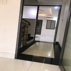 Nhà 5 tầng đúc, 4m x 20m, 6PN, 7WC, MT nội bộ, khu Bình Phú đuờg 18m