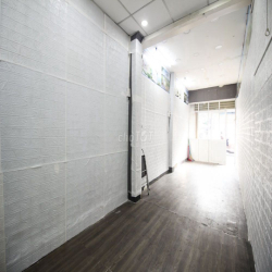 Cho thuê mặt bằng kinh doanh đường Âu Cơ 2 chiều có vỉa hè giá 10tr