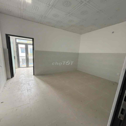 cho thuê nhà 4x15m 1 lầu 2pn 2wc, xe đậu dc trước cửa gần Kim Đồng