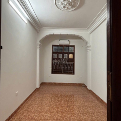 Nhà nguyên căn 35m2/tầng, 3 tầng + 1 tum Ngõ 218 phố Chợ Khâm Thiên