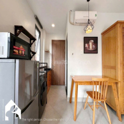 🔺CĂN HỘ BAN CÔNG - THANG MÁY - FREE DỌN DẸP 2LẦN GẦN NGÃ 4 PHÚ NHUẬN🔺