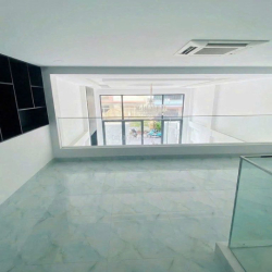 NHÀ ĐẸP KHU VIP - 200D Nguyễn Trọng Tuyển, P.8, PN- DTSD500m2-Sàn Suốt