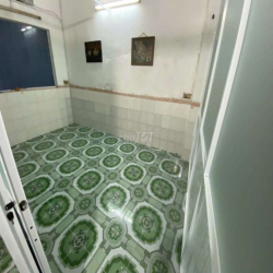 Cần Cho Thê  MẶt Tiền Nguyễn văn Quá .DT 4 X50  giá 16 triệu