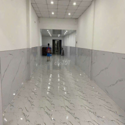 Cần Cho Thê  MẶt Tiền Nguyễn văn Quá .DT 4 X50  giá 16 triệu