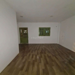 NHÀ 4.5X20M ĐƯỜNG XE TẢI GẦN CẦU THAM LƯƠNG