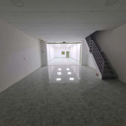 NHÀ 4.5X20M ĐƯỜNG XE TẢI GẦN CẦU THAM LƯƠNG