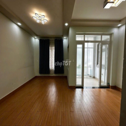 Cho thuê HXT 18B Nguyễn Thị Minh Khai P.ĐaKao Q1 5x19m 4T 4P 24tr