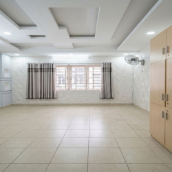 cho thuê nhà 3 lầu mặt tiền khu võ văn kiệt