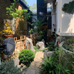 Biệt Thự Căn Góc Kế bên Aeon 12x20m 3 Tầng🌳🌳 có sân vườn ở ngay